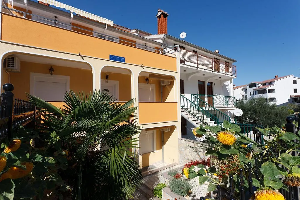 Apartments Juric Vrsar